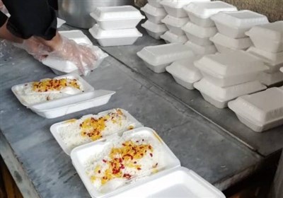 ۱۰۰۰ بسته معیشتی و ۶۰۰۰ پرس غذای گرم در رزمایش مواسات بسیج کارگری اصفهان توزیع شد 