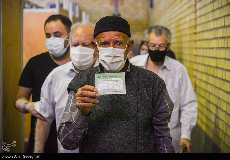 واکسیناسیون جامعه هدف استان فارس تا پایان امسال به اتمام می‌رسد