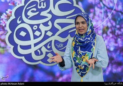 فریبا باقری مجری در برنامه «سلام تهران» کاری از شبکه پنج سیما