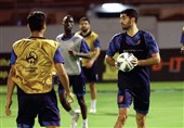علی کریمی تصمیمی برای بازگشت به فوتبال ایران ندارد