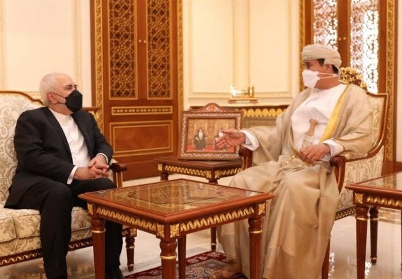 عمان در جریان آخرین تحولات مربوط به گفتگوهای ایران و 1+4 قرار گرفت