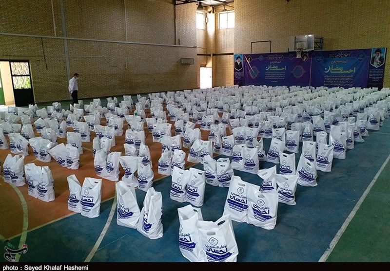50000 بسته معیشتی توسط مجمع رهروان امر به معروف اصفهان توزیع شد؛ ارائه خدمات ویژه به سالمندان