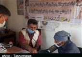 بسیج پزشکی در حاشیه شهر مشهد خدمات رایگان درمانی ارائه می‌‌دهد