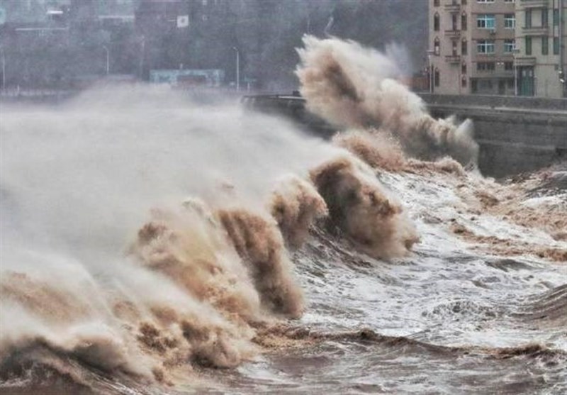 Storm Kills at Least 11 near Shanghai