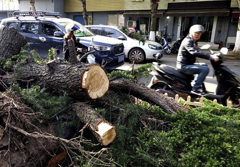 Over A Hundred Wounded in China’s Violent Hurricane Winds (+Video)