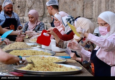Muslim Families Observe Ramadhan in Syria