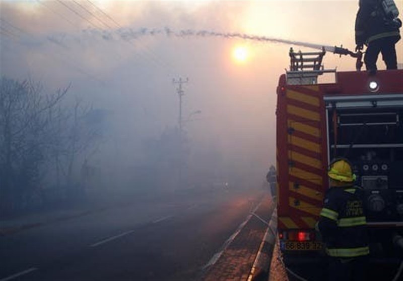 آتش‌سوزی در شهر «حولون» نزدیک تل‌آویو/ظرفیت پناهگاه‌های تل‌آویو تکمیل شد+فیلم