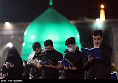 Worshippers Hold Vigil at Imam Reza Shrine in Mashhad, Respecting Social Distancing