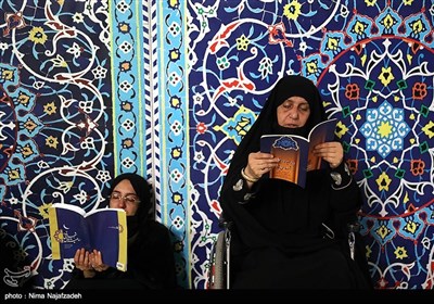 Worshippers Hold Vigil at Imam Reza Shrine in Mashhad, Respecting Social Distancing