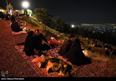 مراسم احیای شب بیست ویکم ماه رمضان در کهف الشهدای تهران