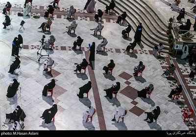 مراسم احیاء شب بیست و یکم ماه رمضان با رعایت پروتکل‌های بهداشتی در امامزاده صالح (ع) تهران 