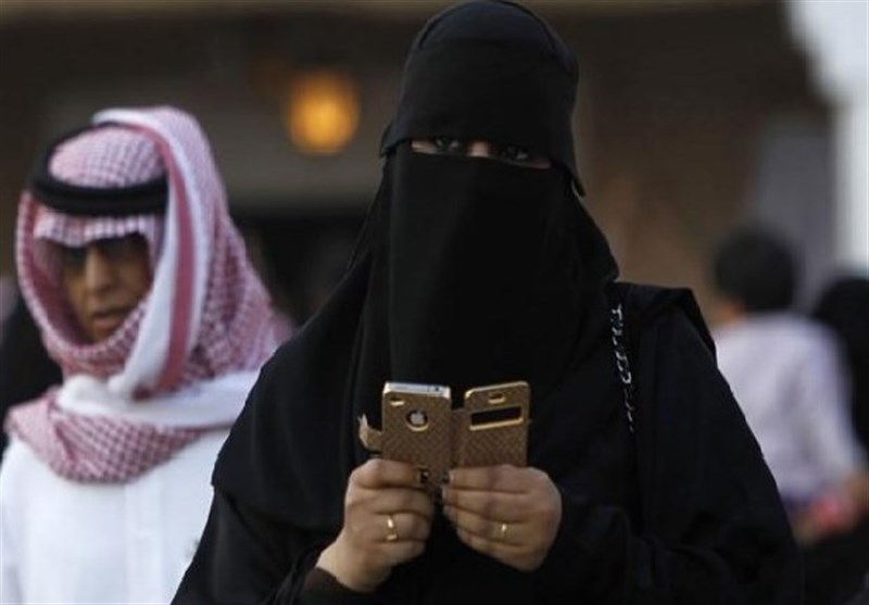 فضای مجازی، تهدید یا فرصت؟|حجاب و عفاف؛ پرکاربردترین موضوع کاربران زنان مسلمان جهان عرب در شبکه های اجتماعی