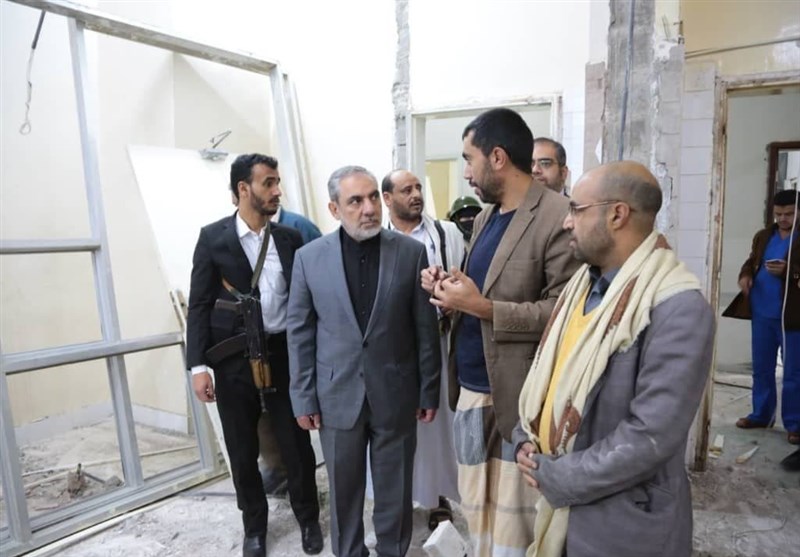 بازدید سفیر ایران در یمن از بیمارستان «جمهوری» در صنعا