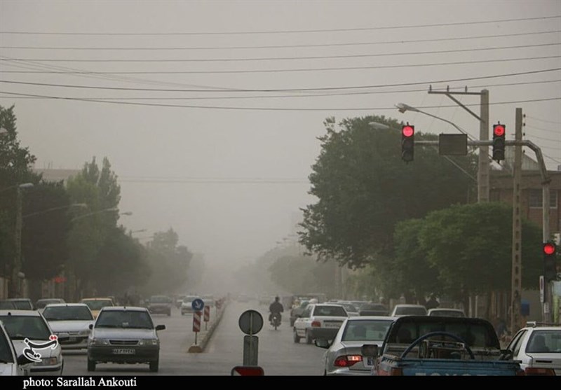 وقوع ریزگردها و افزایش غلظت گرد و غبار تا اواسط هفته در استان کرمان ادامه دارد