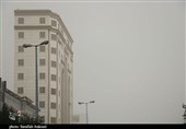 افزایش شاخص آلایندگی‌های هوا در کرمان/ فعالیت ادارات 2 ساعت دیرتر آغاز می‌شود