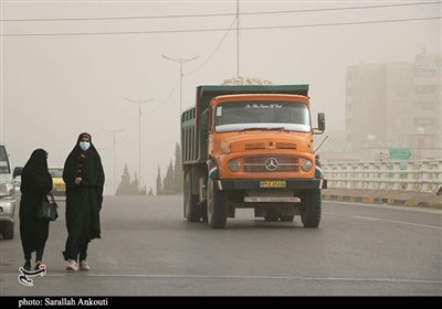  جولان ریزگردها در آسمان زنجان/ شاخص آلایندگی باز هم خطرناک شد 