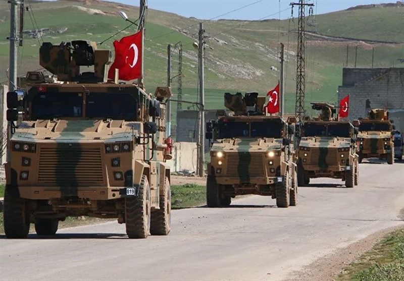 ورود کاروان ترکیه‌ای متشکل از 100 خودروی حامل توپ و تانک به ادلب