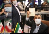 محمود احمدی‌نژاد برای انتخابات ریاست‌جمهوری ثبت‌نام کرد+حواشی