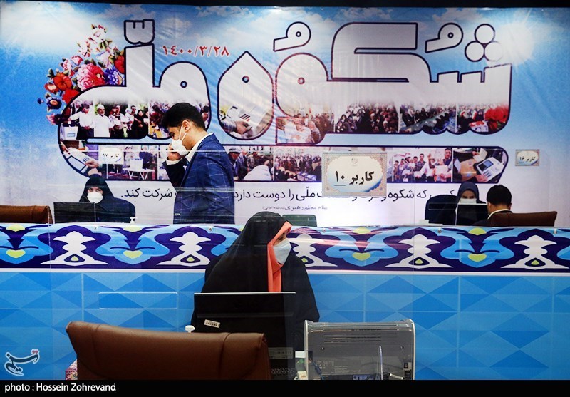 انتخابات 1400؛ آخرین روز ثبت‌نام|روز شلوغِ وزارت کشور/ رئیسی، لاریجانی و جهانگیری آمدند