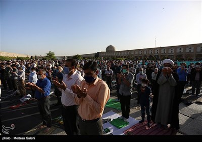 اقامه نماز عید سعید فطر در اصفهان 