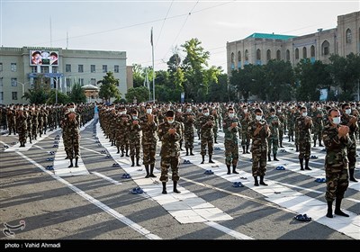 اقامه نماز عید سعید فطر در دانشگاه افسری امام علی (ع)