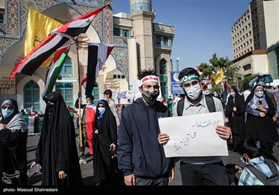 راهپیمایی نمازگزاران تهرانی در حمایت از مردم فلسطین