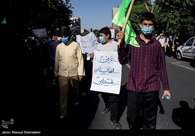 راهپیمایی نمازگزاران تهرانی در حمایت از مردم فلسطین