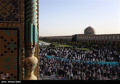  اقامه نماز عید سعید فطر در اصفهان 