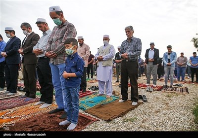 صلاة عید الفطر فی مختلف أنحاء إیران