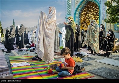 صلاة عید الفطر فی مختلف أنحاء إیران