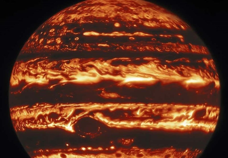 Jupiter Looks Serene in Ultraviolet, Terrifying in Infrared