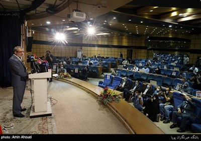 عباسعلی کدخدایی سخنگوی شورای نگهبان در محل ثبت‌نام انتخابات ریاست‌جمهوری در وزارت کشور 