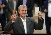 حضور مصطفی کواکبیان در ستاد انتخابات کشور