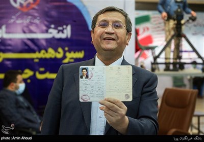 حضور عبدالناصر همتی در ستاد انتخابات کشور 