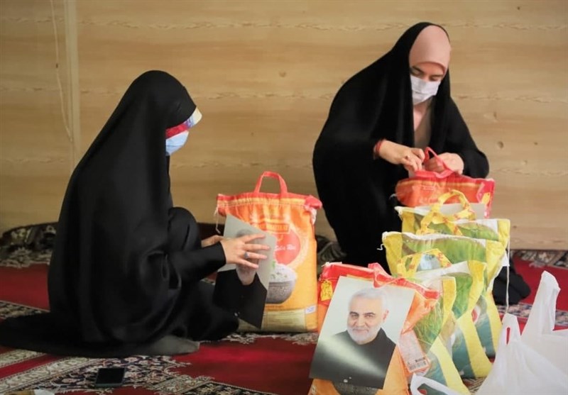 اهدای 5000 بسته معیشتی به خانواده دانش‌آموزان کم‌بضاعت توسط ستاد اجرایی فرمان امام