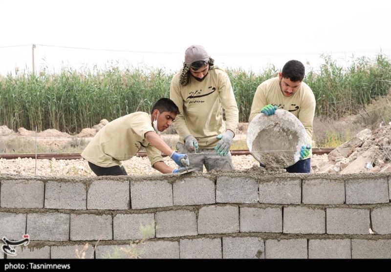 گروه‌های جهادی بسیج رزمندگان جبهه مبارزه با فقر و محرومیت هستند