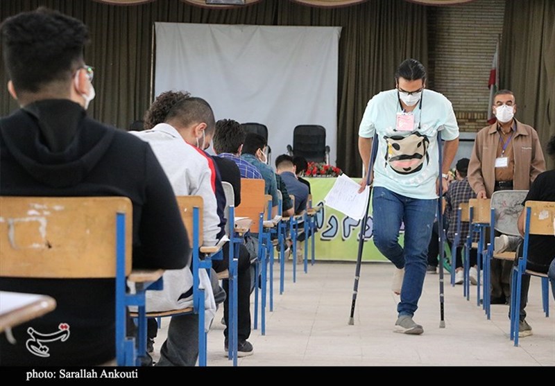 نخستین روز برگزاری امتحانات حضوری دانش آموزان کرمانی به روایت تصویر