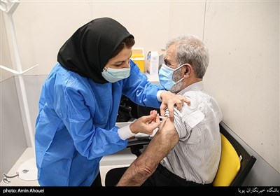 واکسینه شدن حسن عفوری فرد وزیر اسبق نیرو در ایران مال