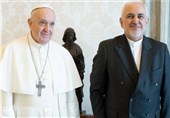 ظریف یلتقى البابا فرنسیس الثانی فی الفاتیکان