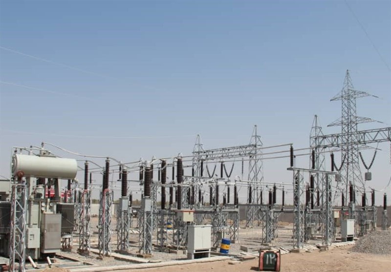 10 پروژه صنعت برق با فرمان وزیر نیرو در کرمان، فارس و کرمانشاه افتتاح شد / بهره‌برداری از 2 نیروگاه خورشیدی