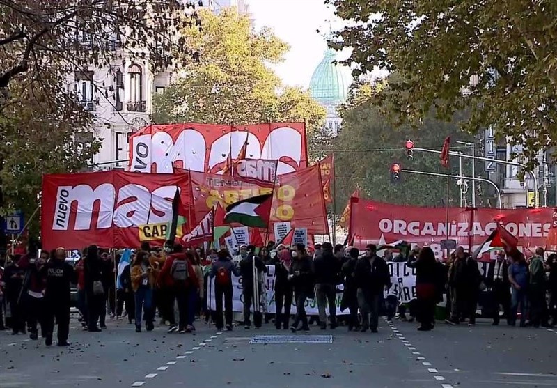 Protesters March in Buenos Aires in Support of Palestinians (+Video)