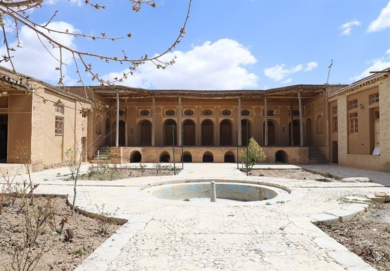 Bardeh Historical Castle in Iran&apos;s Shahr-e-Kord