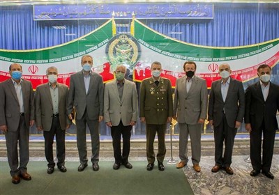  فرمانده ارتش با شش تن از پیشکسوتان آزادسازی خرمشهر دیدار کرد 