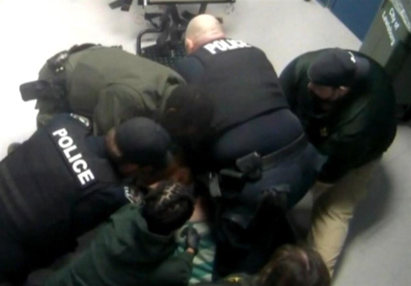 Restrained Man Dies Struggling to Breathe As US Police Officers Taunt Him(+Video)
