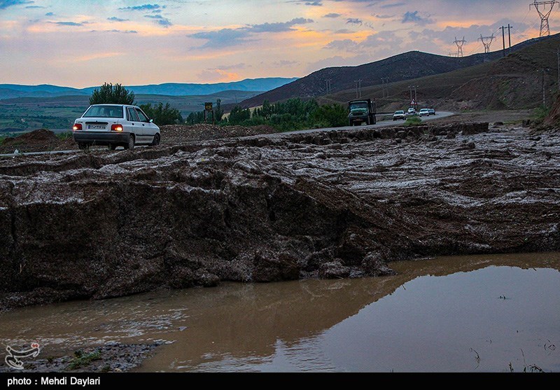 شرق استان گلستان همچنان درگیر سیلاب تابستانی است/ خسارت سیل شب گذشته به معابر و منازل مسکونی &quot;آزادشهر&quot;