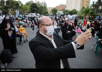 خالد قدومی نماینده جنبش حماس در گردهمایی کودکان تهرانی به یاد کودکان مظلوم فلسطین