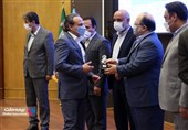 کسب نشان ممتاز جهش تولید و بهرهوری توسط بیمه ملت
