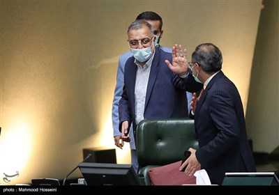 علیرضا زاکانی در صحن علنی مجلس شورای اسلامی