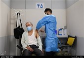 روند نزولی ابتلا و بستری بیماری کرونا در قم / استقبال گروههای هدف برای زدن واکسیناسیون نامطلوب است