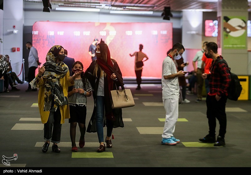 پرویز پرستویی با «افسانه بناسان، غول چراغ جادو» به جشنواره جهانی فیلم فجر آمد